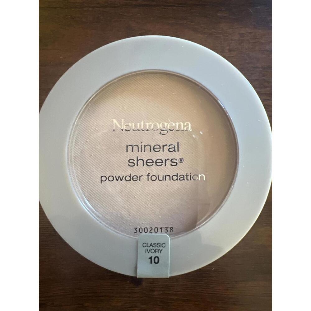Neutrogena Mineral Sheers Compact Powder Foundation Classic Ivory 10